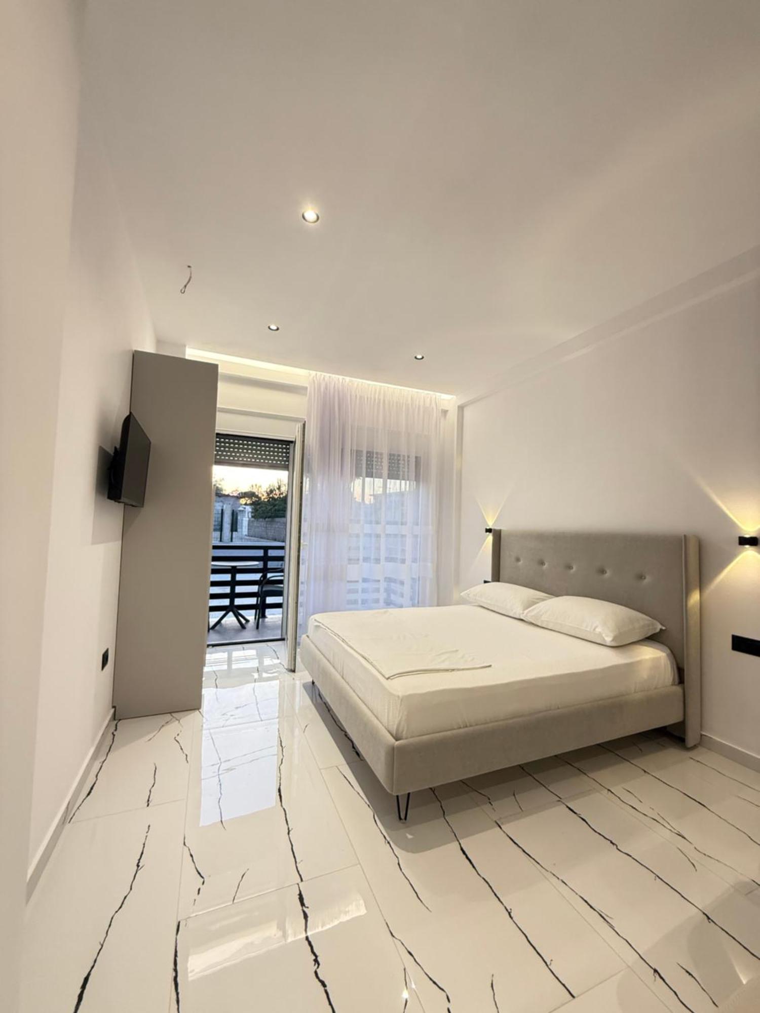 Vlorë Maison Apartments מראה חיצוני תמונה
